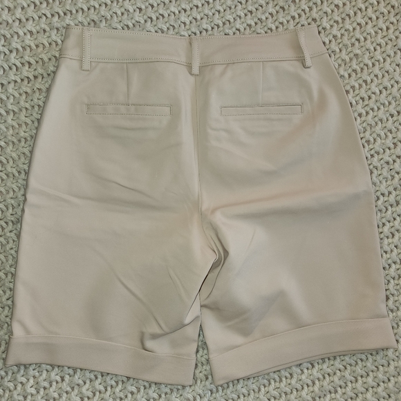 Express Khaki Bermuda Shorts - Picture 3 of 4